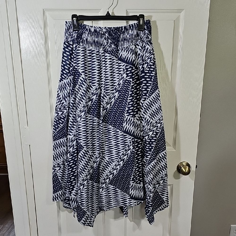 Navy & White Geometric Print Skirt Small